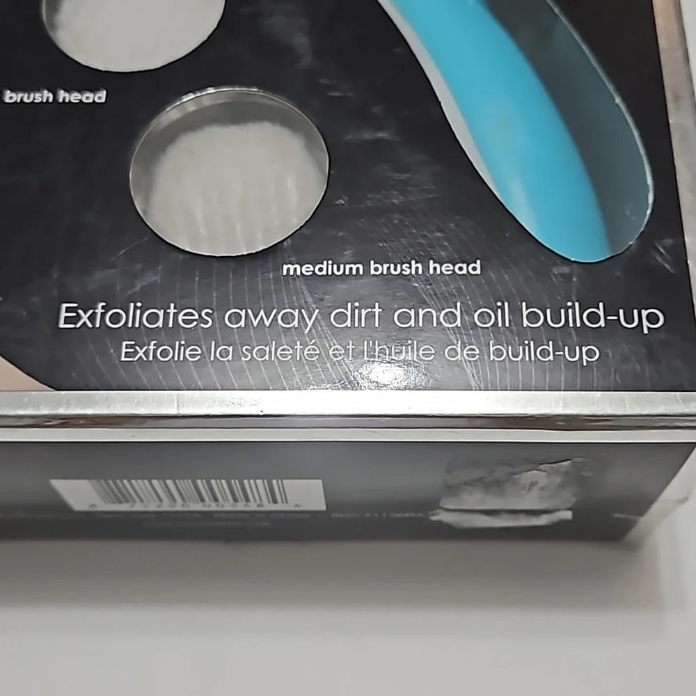 Revelé Exfoliating Facial Cleansing Brush W/2 Brush Heads